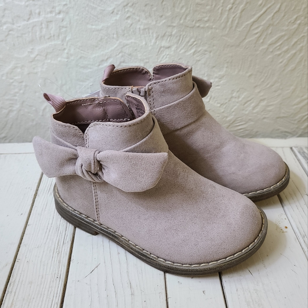 Toddler 7 Faux Suede Bow Booties